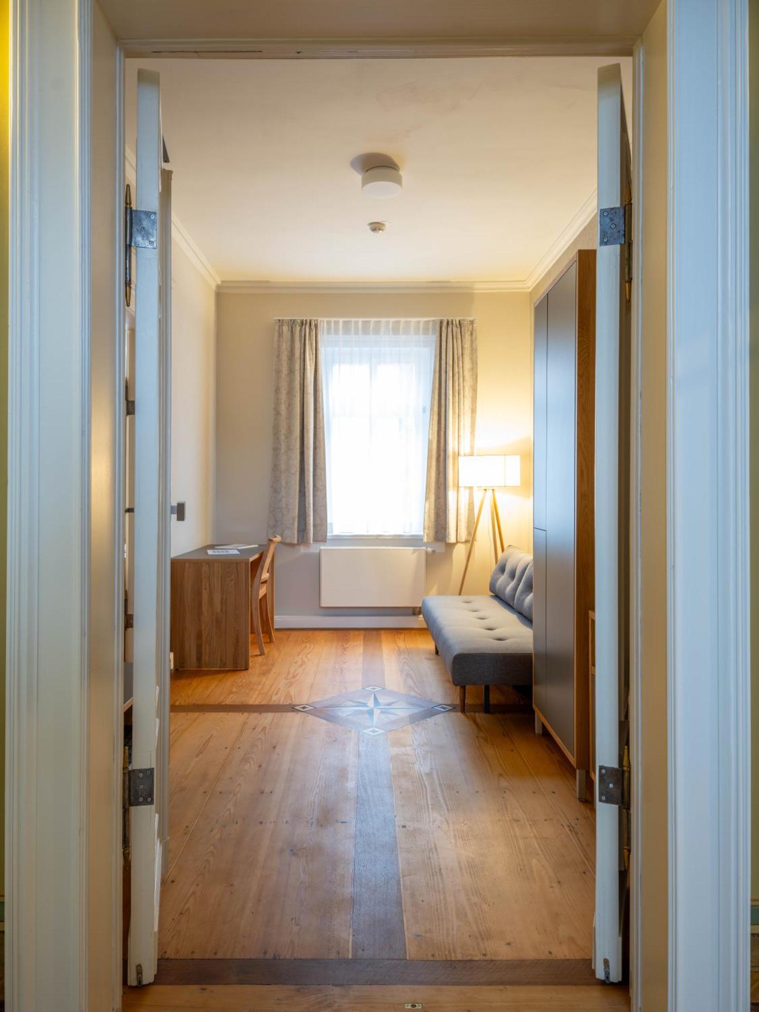 Gaestehaus Nikolai Ерфурт Екстериор снимка